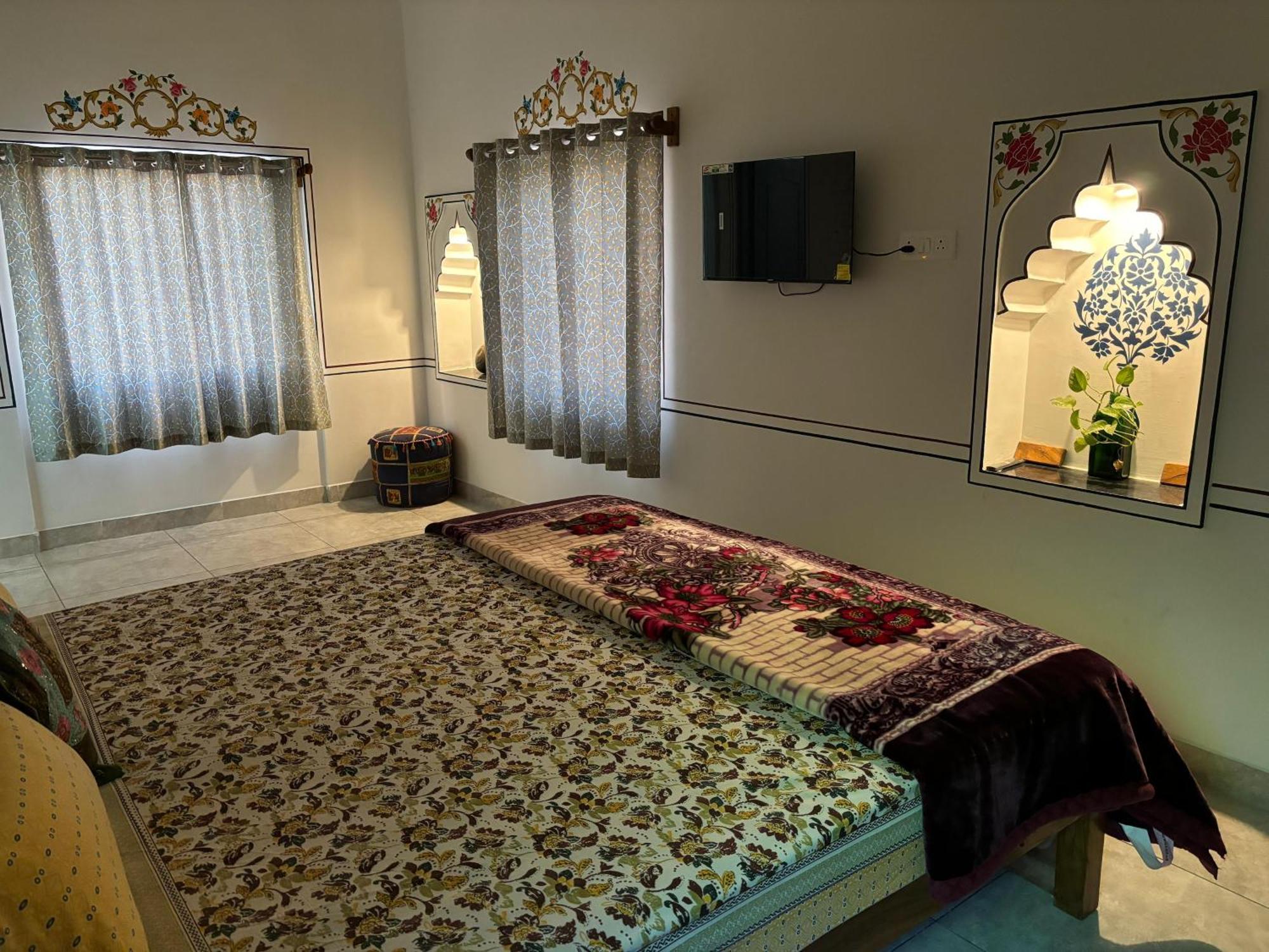 Hotel Tulsi Palace Pushkar Exteriör bild