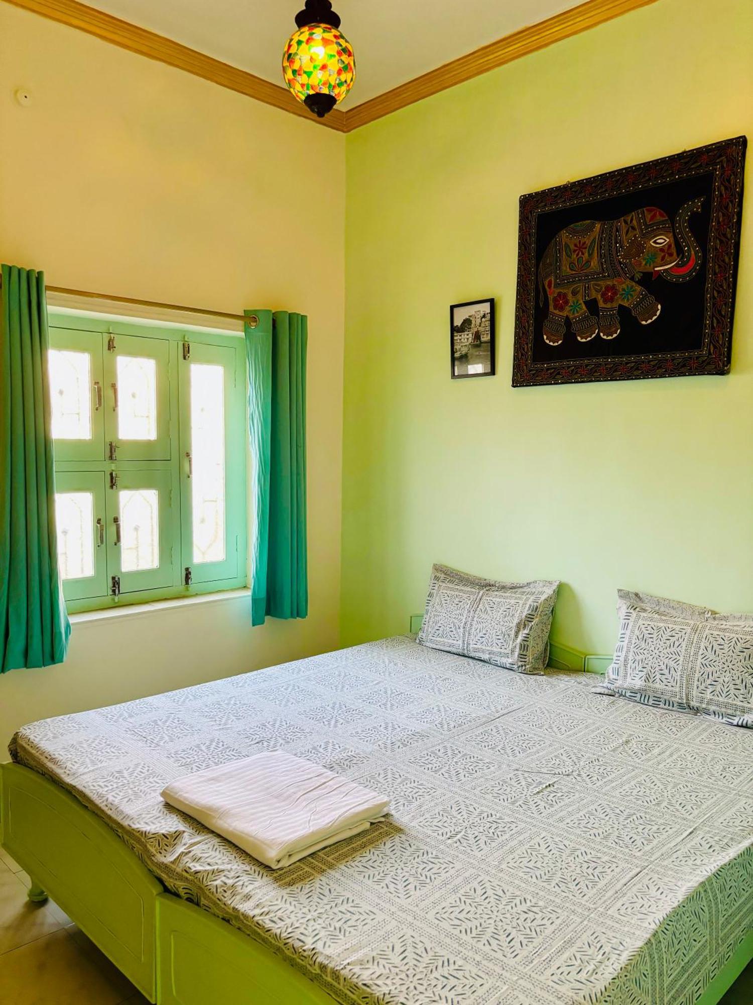 Hotel Tulsi Palace Pushkar Exteriör bild