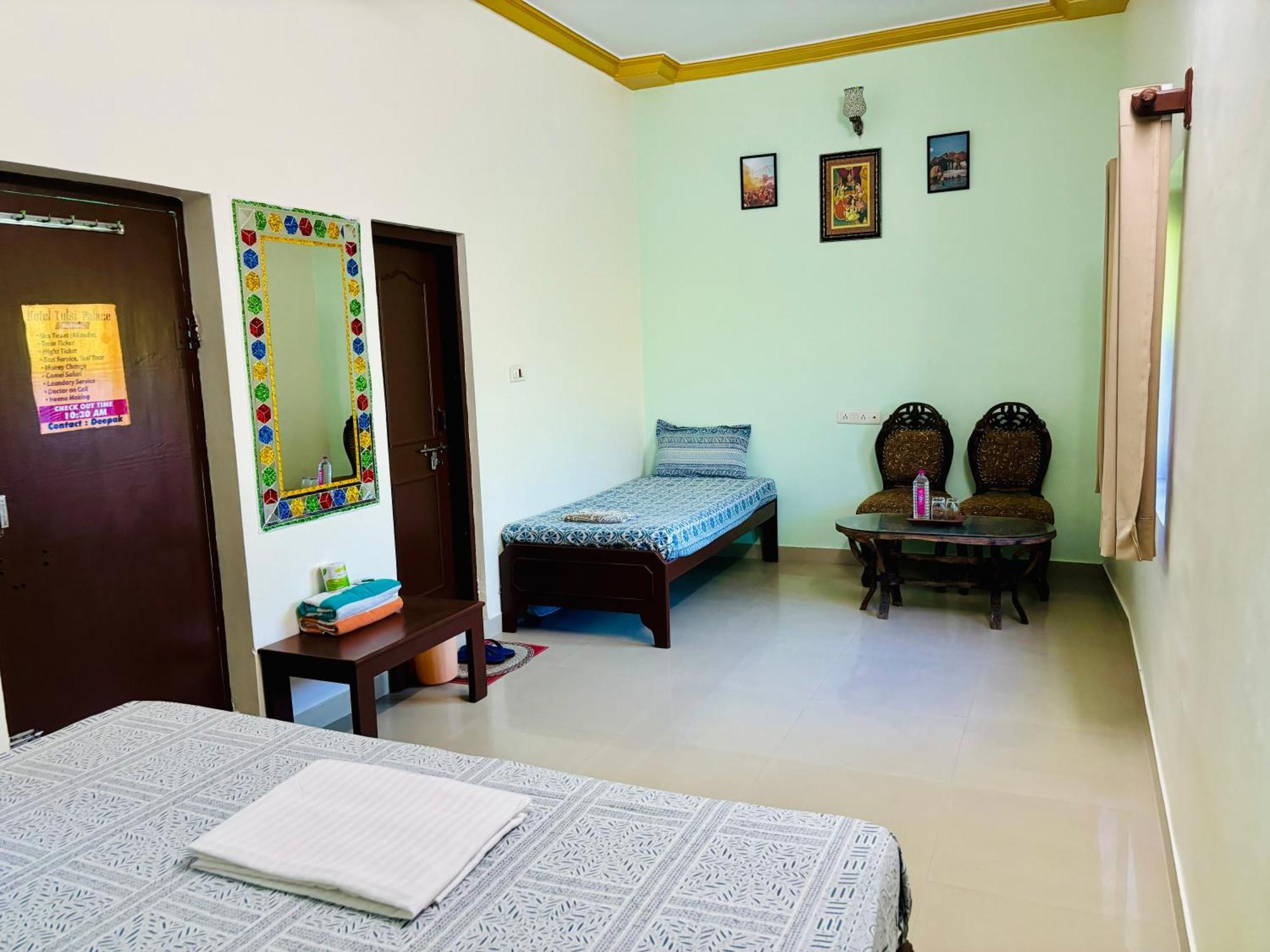 Hotel Tulsi Palace Pushkar Exteriör bild